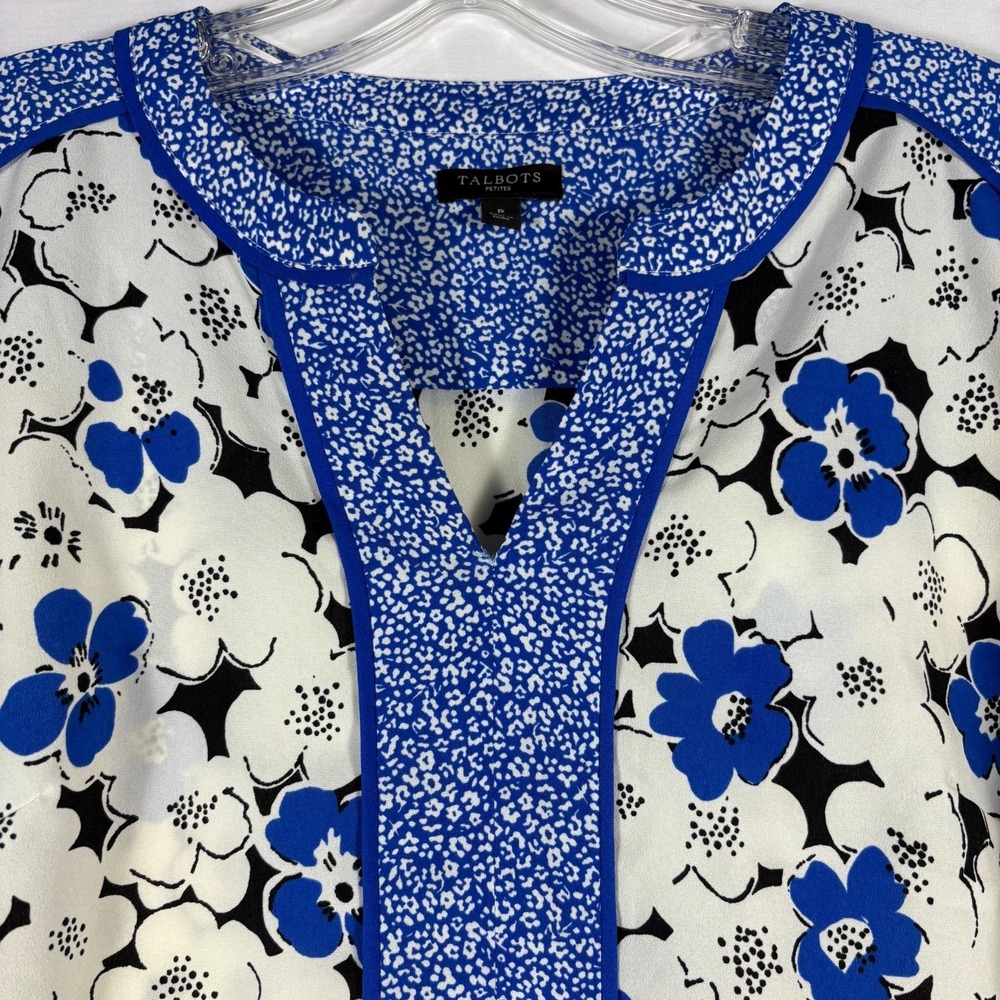 Talbots Petites Blue White Floral Split Neck Blouse 3/4 Sleeve Size P - Picture 4 of 4